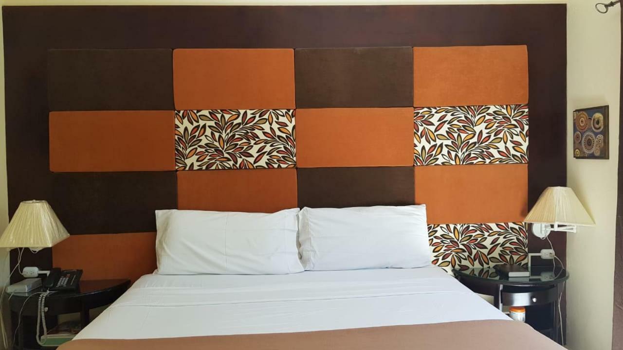 Christar Villas Hotel كينغستون المظهر الخارجي الصورة