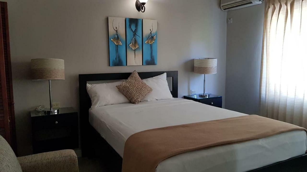 Christar Villas Hotel كينغستون المظهر الخارجي الصورة